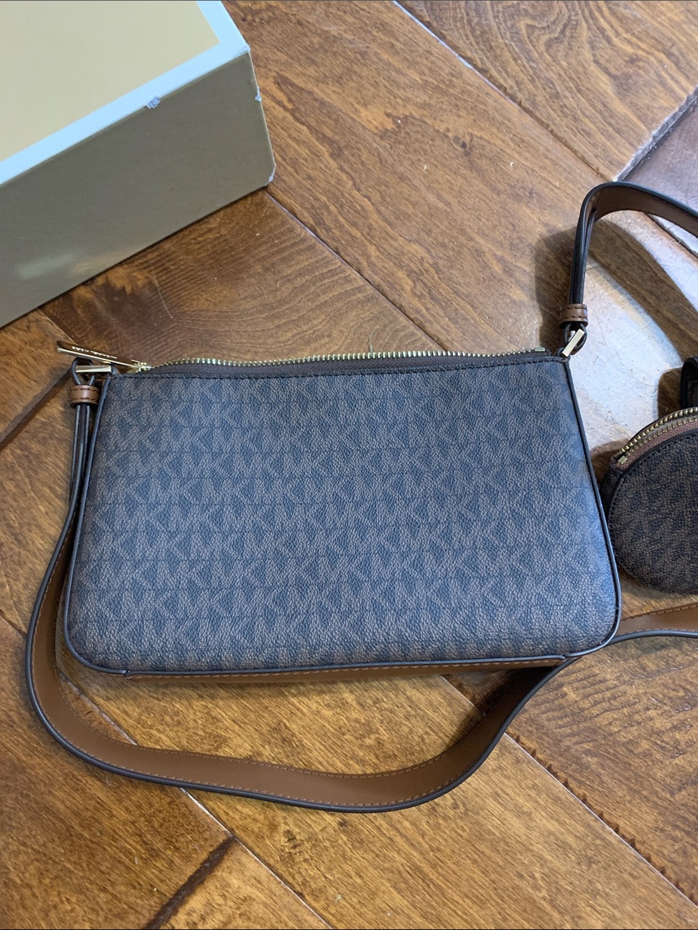 Michael Kors Brown Logo Crossbody with Round Coin Pouch & Card Case - Picture 4 of 12